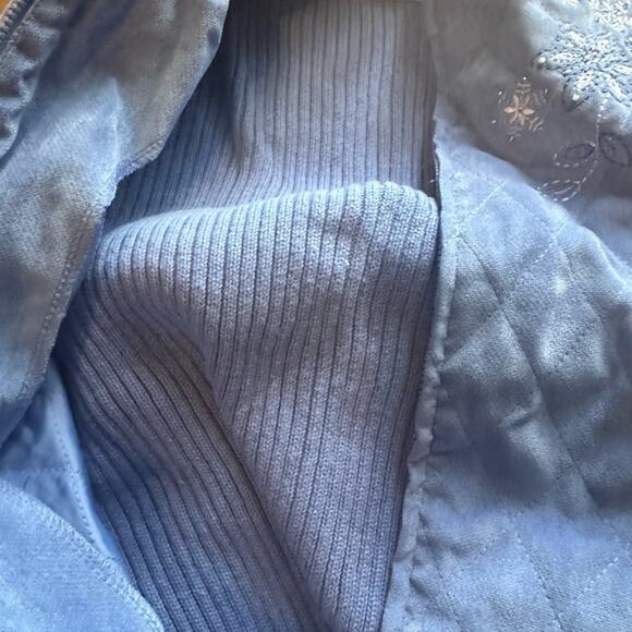 Alfred Dunner Quilted Full Zip Sweater Vest and Pants Set Light Blue Floral - Picture 9 of 10